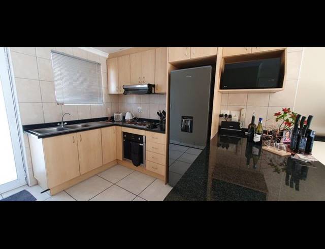 0 BEDROOM PROPERTY TO RENT IN MUIZENBERG